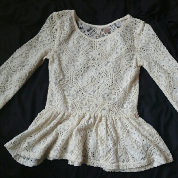 H&M laced ladies blouse XS