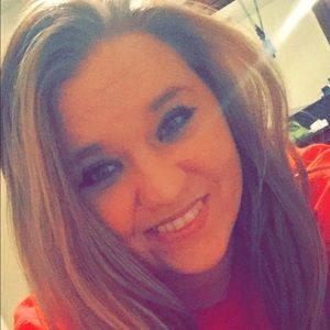 Meet your Posher, Madeline