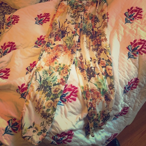 Urban Outfitters Pants - Urban outfitters Floral silk pants