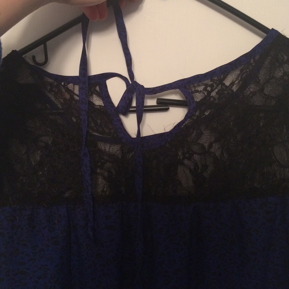 Dress - Picture 3 of 3