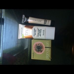 Benefit blush covergirl primer& japonesque primer