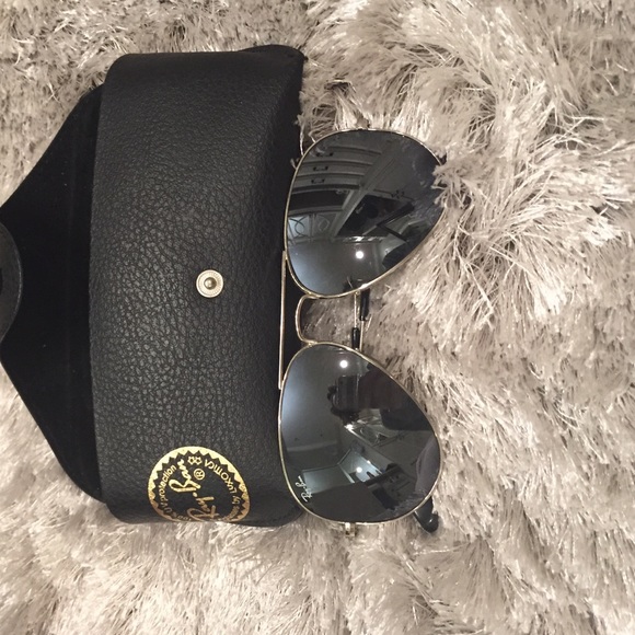 Ray ban aviators mirrored