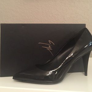 Giuseppe Zanotti Suede Heel Patent Pump Black