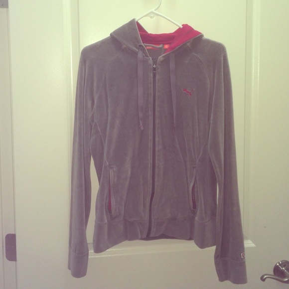 Puma Velour Zip Up Size XL