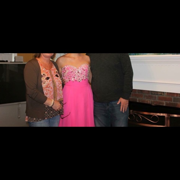 FUCHSIA PROM DRESS- size 10, no alterations - Picture 4 of 4