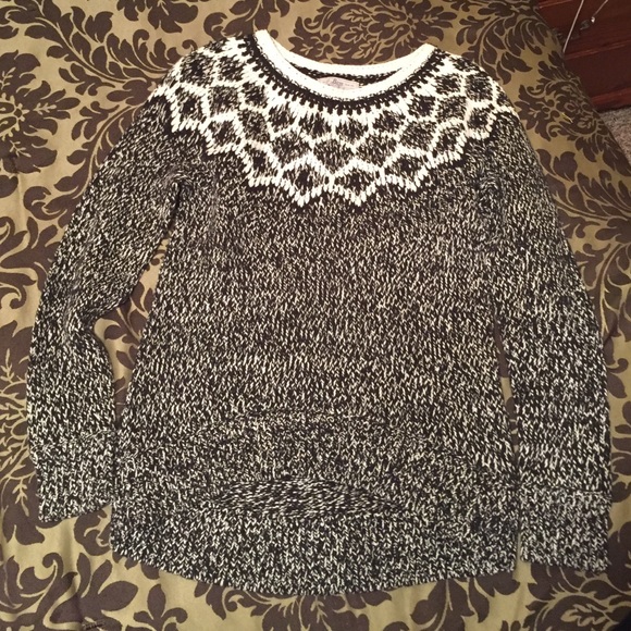 Beautiful knit sweater