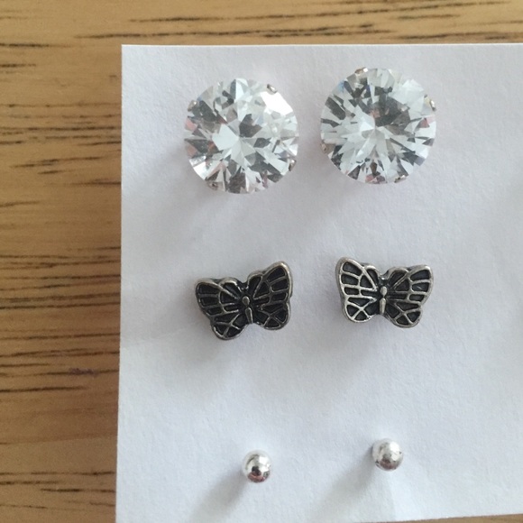 Earrings - stud silver - Picture 2 of 3