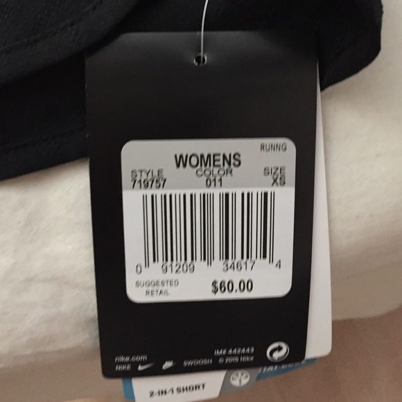 Nike running shorts - Picture 2 of 4