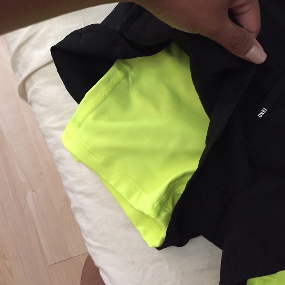 Nike running shorts - Picture 3 of 4