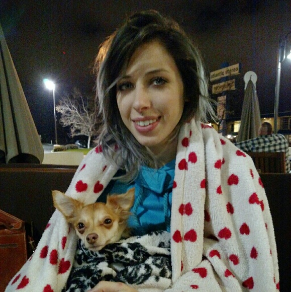 Meet your Posher, Taylor - Picture 4 of 4