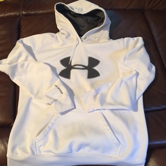 Under armour sweatshirt