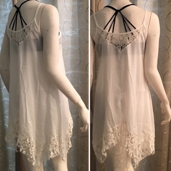 ❗️CLEARANCE❗️ Lace Hem Spaghetti Strap Dress - Picture 4 of 4