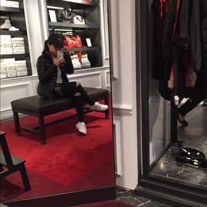 Meet your Posher, Eunice