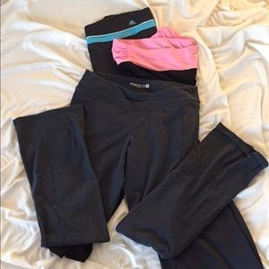 Lot of three yoga pants