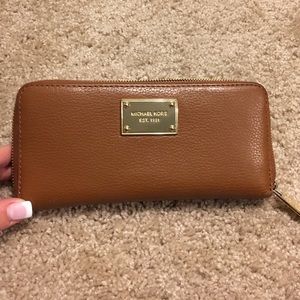 Michael Kors wallet
