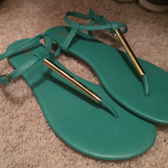 Mossimo turquoise sandals, size 7.5!