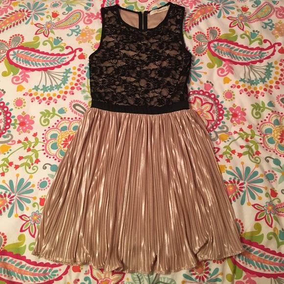 Juniors Rewind Dress xs