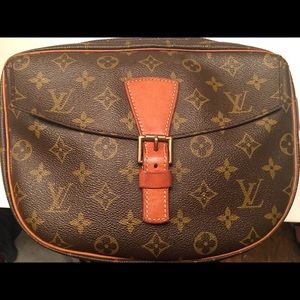 Louis Vuitton Jeune Fille authentic cross body