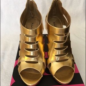 Michael Antonio - Triza Cut Out 'Gold' Platform
