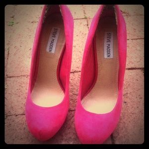 Steve Madden size 7 1/2 size pink pumps