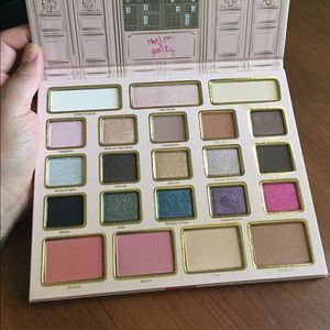 Too faced palette