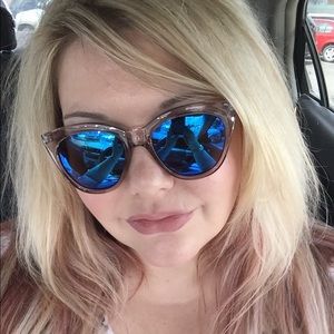 Meet your Posher, Beth