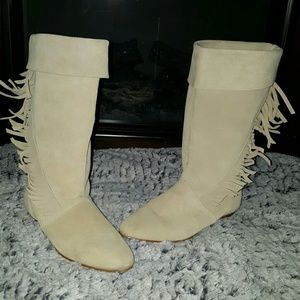 (( On hold for trade)) Very cute suede boots