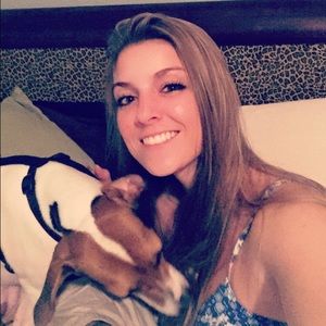 Meet your Posher, Leah