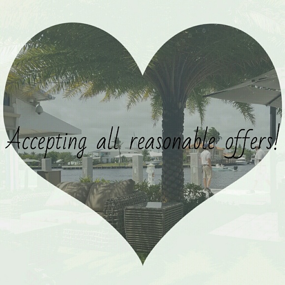 Accepting all reasonable offers!!💖💞😎!