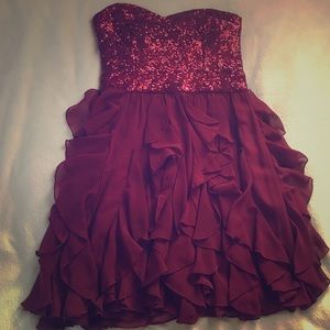 Maroon formal Dress!!