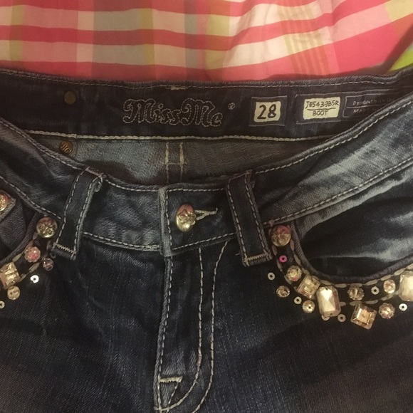 Boot cut Miss me Jeans. Size 28. - Picture 2 of 4