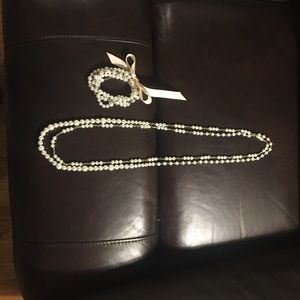 Necklace and bracelet set