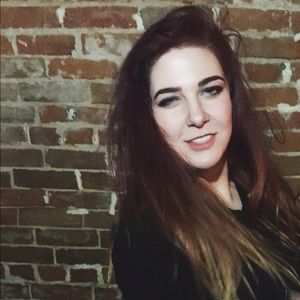 Meet your Posher, Hayley