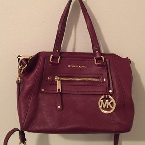 👜❤️Burgundy Michael Kors lamb leather