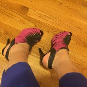 8.5 Bcbg shoes, worn 2 times very good condition.