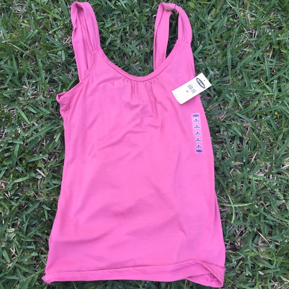 Old Navy pink tank. NWT.