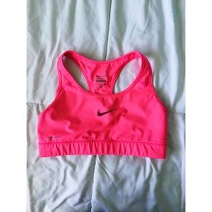 pink Nike sports bra