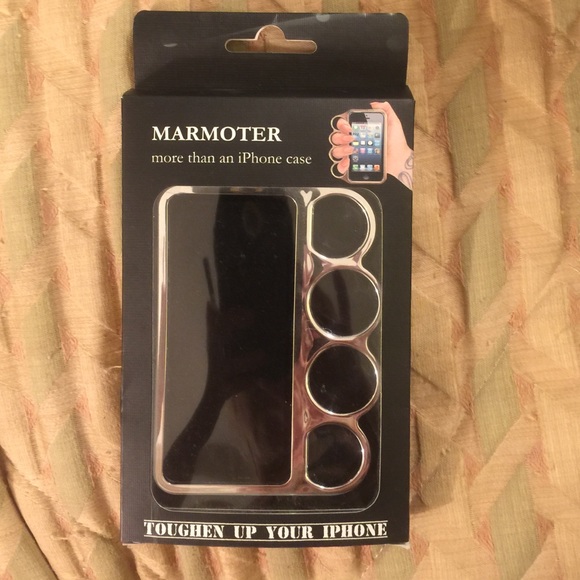 SEXY BRASS KNUCKLE IPHONE CASE