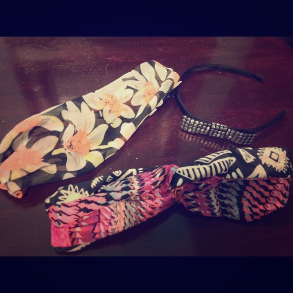 Assortment of headbands