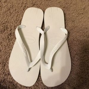 FINAL MARKDOWN NWOT Havaiana Flip Flops