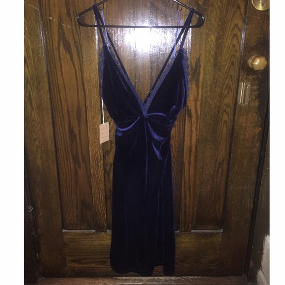 Navy blue velvet V neck midi dress