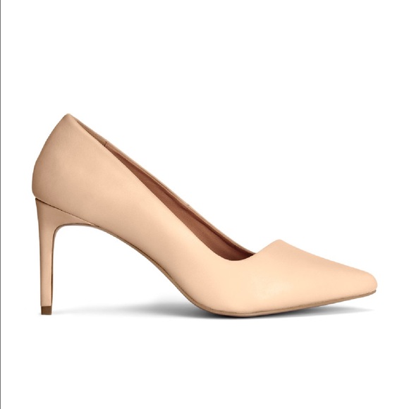 H&M powder beige leather pumps