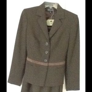 Kasper - Brown / Tan Suit