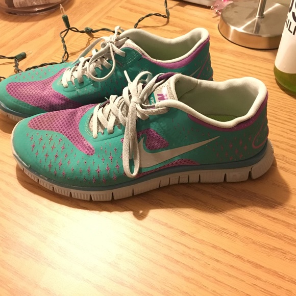 Nike free 4.0 v2