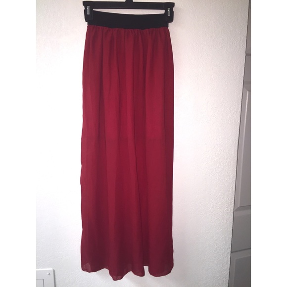 " NEW "  Red chiffon skirt