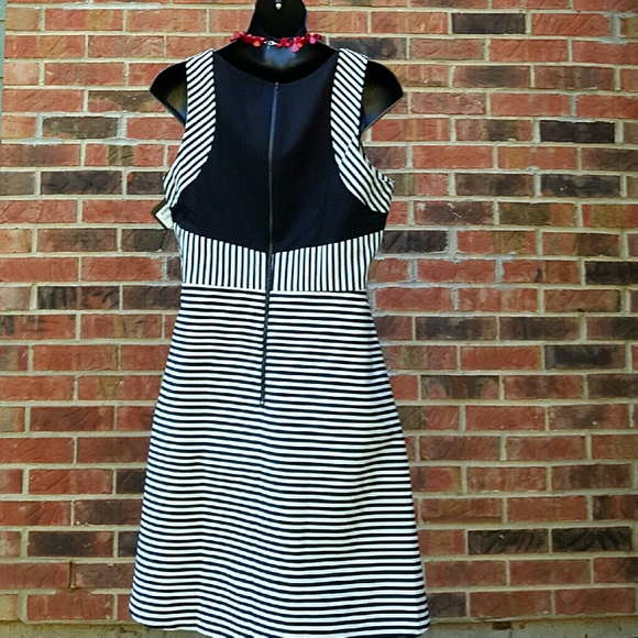 🚨LAST 1✔NWT 18Halogen Fit Flare Stripe Dress - Picture 2 of 4
