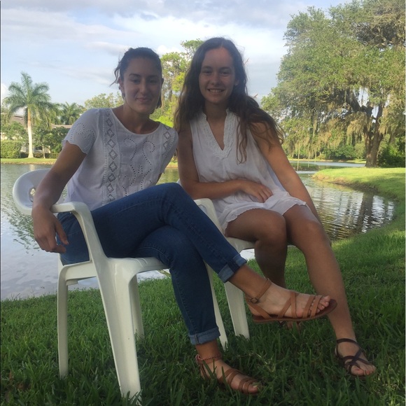 Meet your Posher, Sophia - Picture 2 of 4