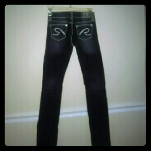 Request Jeans