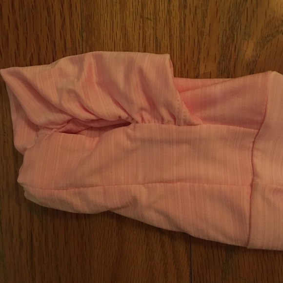 Athletic shirt - Picture 4 of 4