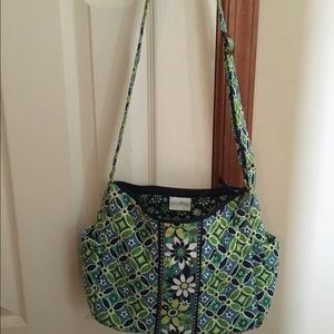 Vera Bradley On the Go Bag in Daisy Daisy